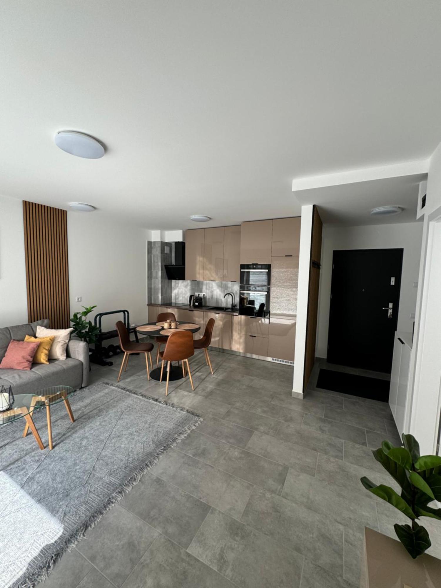 Hello 5C Apartman - Πετς Εξωτερικό φωτογραφία